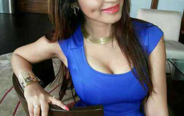 Top escorts in Karachi are beautiful and attractive.