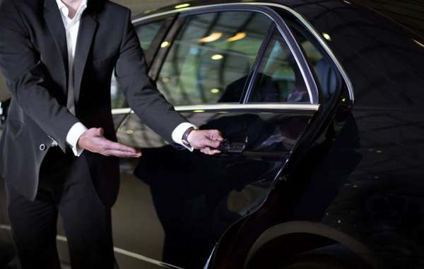 What are the advantages of having luxury chauffeur services?