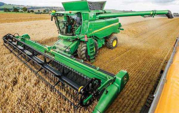 Combine Harvester Market is Projected to Register a 3.9% CAGR with an Opportunity of US$ 17,138 Mn During 2022-2030